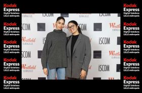 Interaction fun avec notre borne photo tactile lors de l'événement ISCOM.